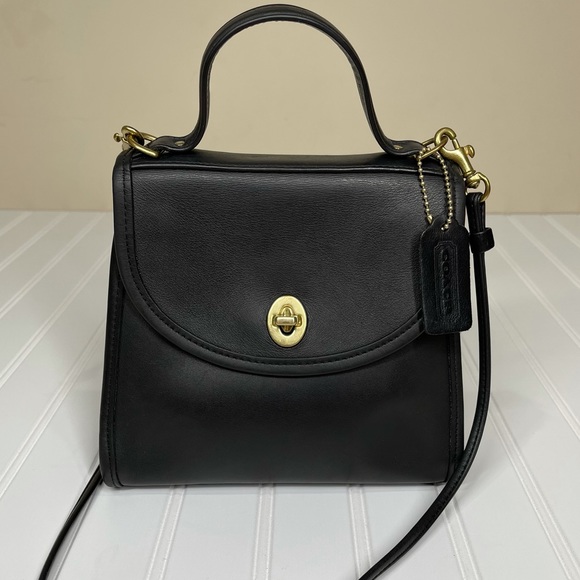 Coach Handbags - Coach Vintage Regina Crossbody Purse 9983 Black Leather